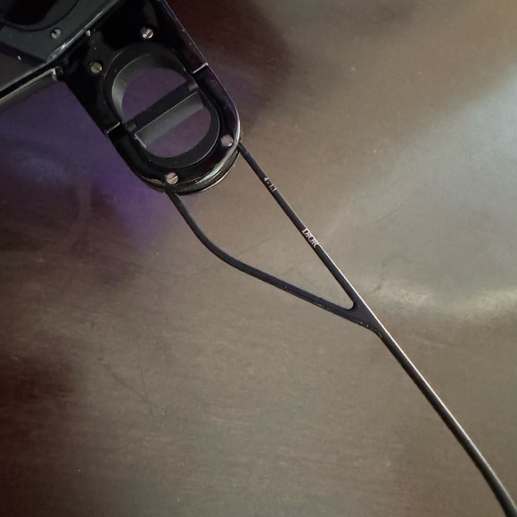 30Montaigne SU Sunglasses - Picture 8 of 8